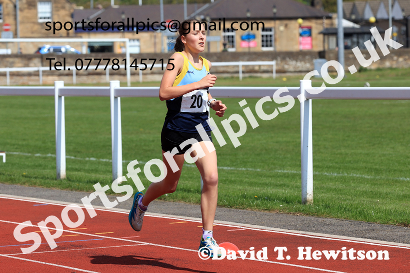 1500 metres, 2026 Elswick Harriers Event, Wentworth, Hexham. Photo: David T. Hewitson/Sports for All Pics